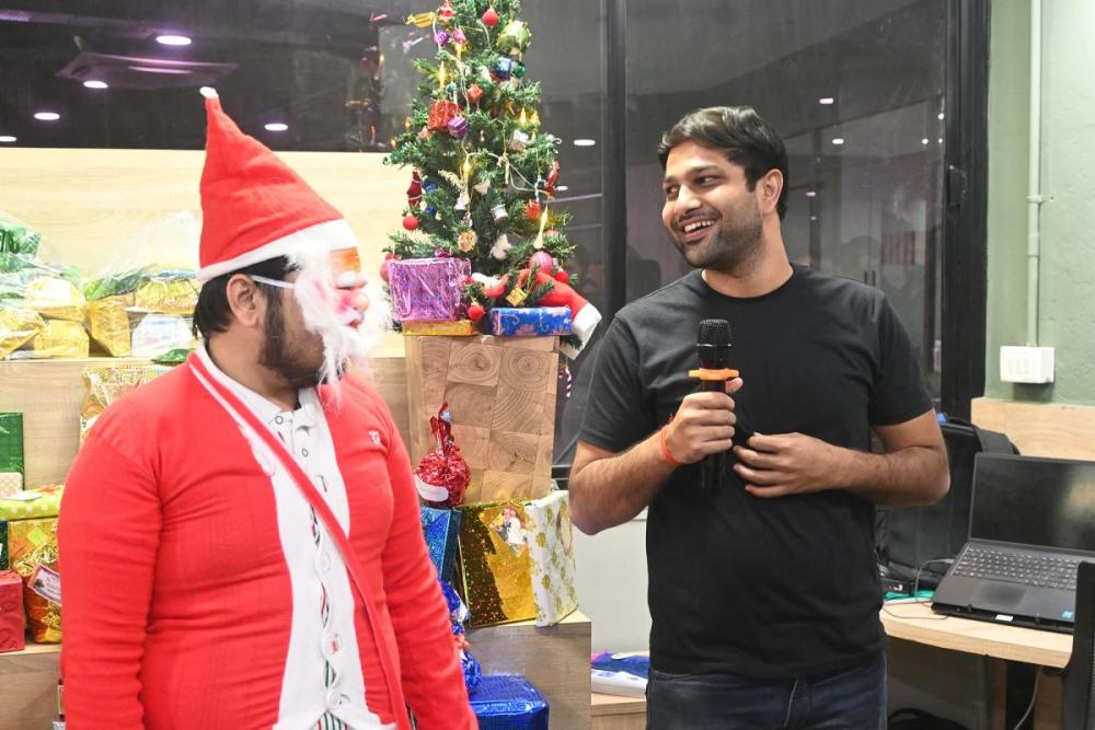 Secret-Santa-Celebration-at-Rysun-12